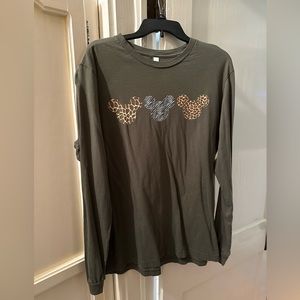 Disney animal kingdom themed shirt XL ladies